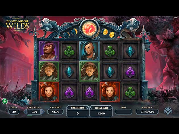  Blood Moon Wilds mobile slot game screenshot image