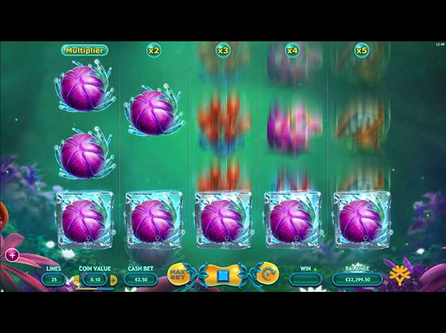 Fruitoids mobile slot game screenshot image